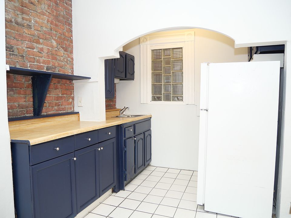 1st image of 259 W Newton St APT 9