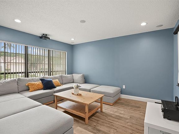 3rd image of 4613 FLATWOOD LANE