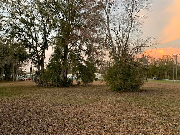 2nd image of 22186 NE County Road 200b