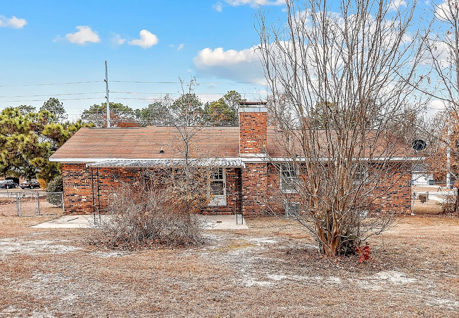 3 bed, 1.0 bath, 1178 sqft, $1,325 — Photo 4