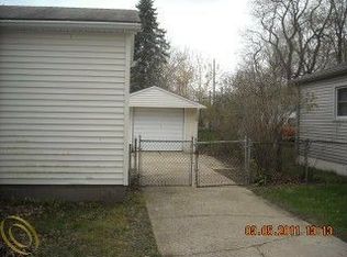 1471 Wren St, Wixom, MI