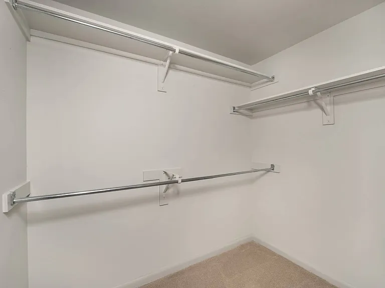 Residences at the Domain — Photo 19