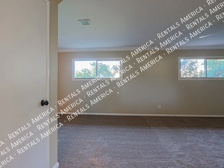 8613 E Clarendon Ave — Photo 16