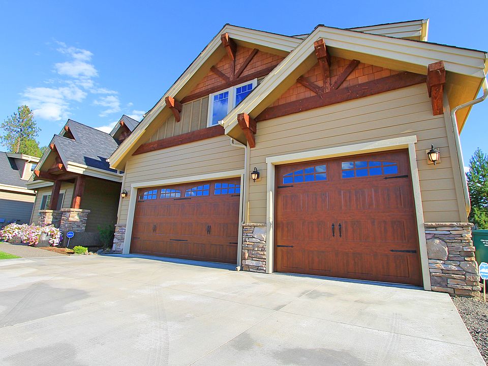 2nd image of 1072 E Maroon Creek Dr