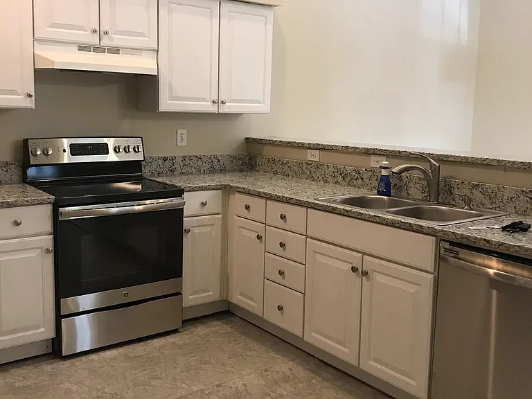 4402 Orchard Trce — Photo 7