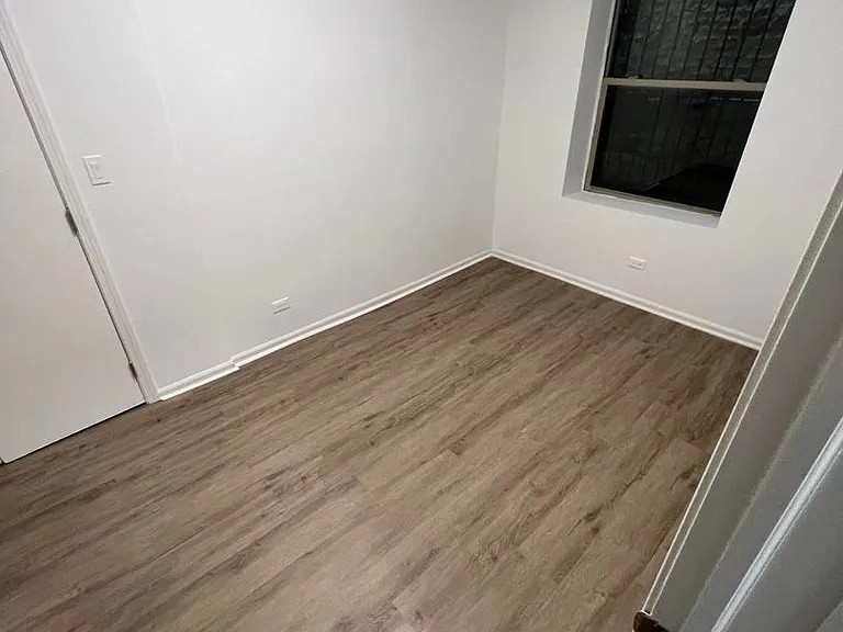 5054 N Winthrop Ave #101 — Photo 4