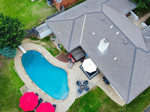 4th image of 9605 S Trafalgar Dr