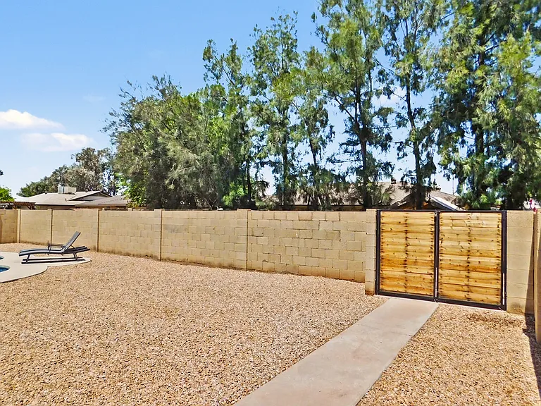 3924 W Augusta Ave — Photo 44