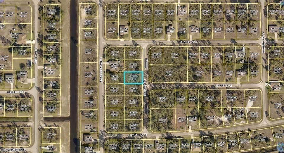 2nd image of 814 Bajo Ave S Lot 12