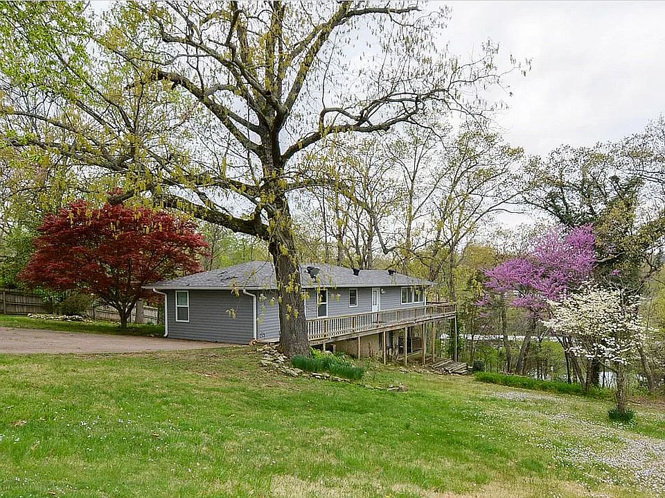 2nd image of 25976 Shoreline Dr