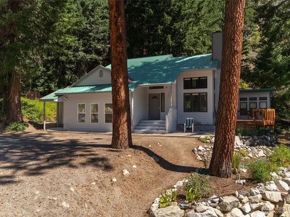17976 Entiat River Road, Entiat, WA 98822