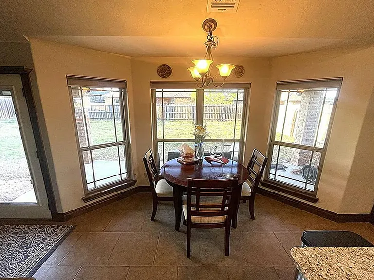 1418 Limestone Way — Photo 6