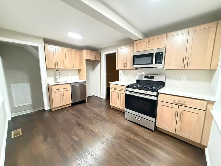 519 Bethel Ave — Photo 9