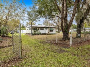 2605 Shady Grove Ln, Plant City, FL 33565
