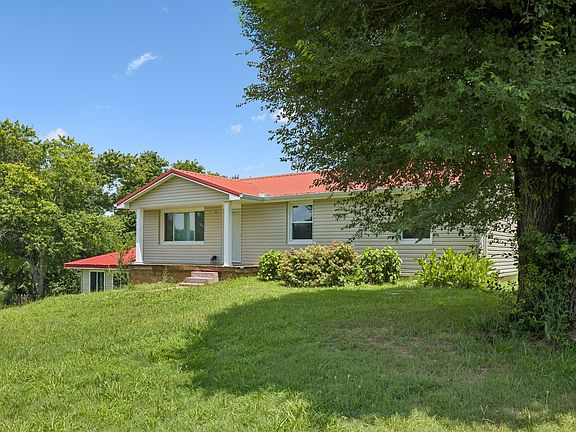 4th image of 827 Tommy Oliver Rd
