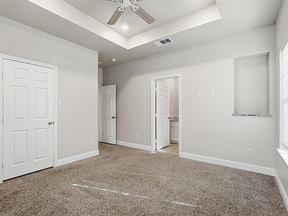 4th image of 4104 Gordon St