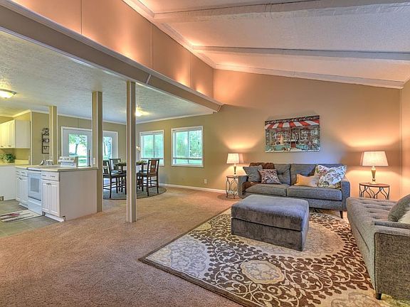 5th image of 589 Baywood Dr