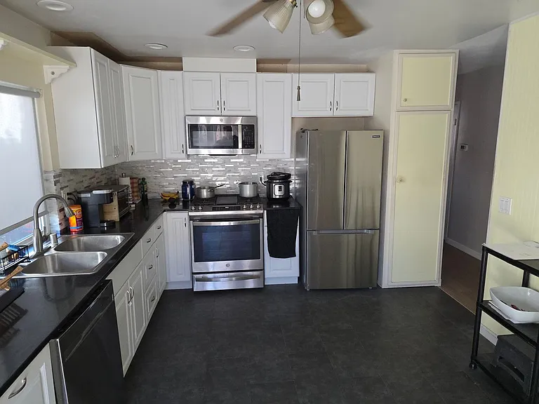 14216 Lost Dutchman Dr — Photo 3
