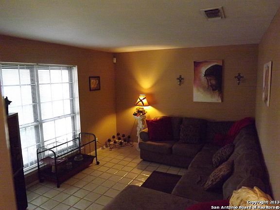 3rd image of 5843 CASTLE RUN DR