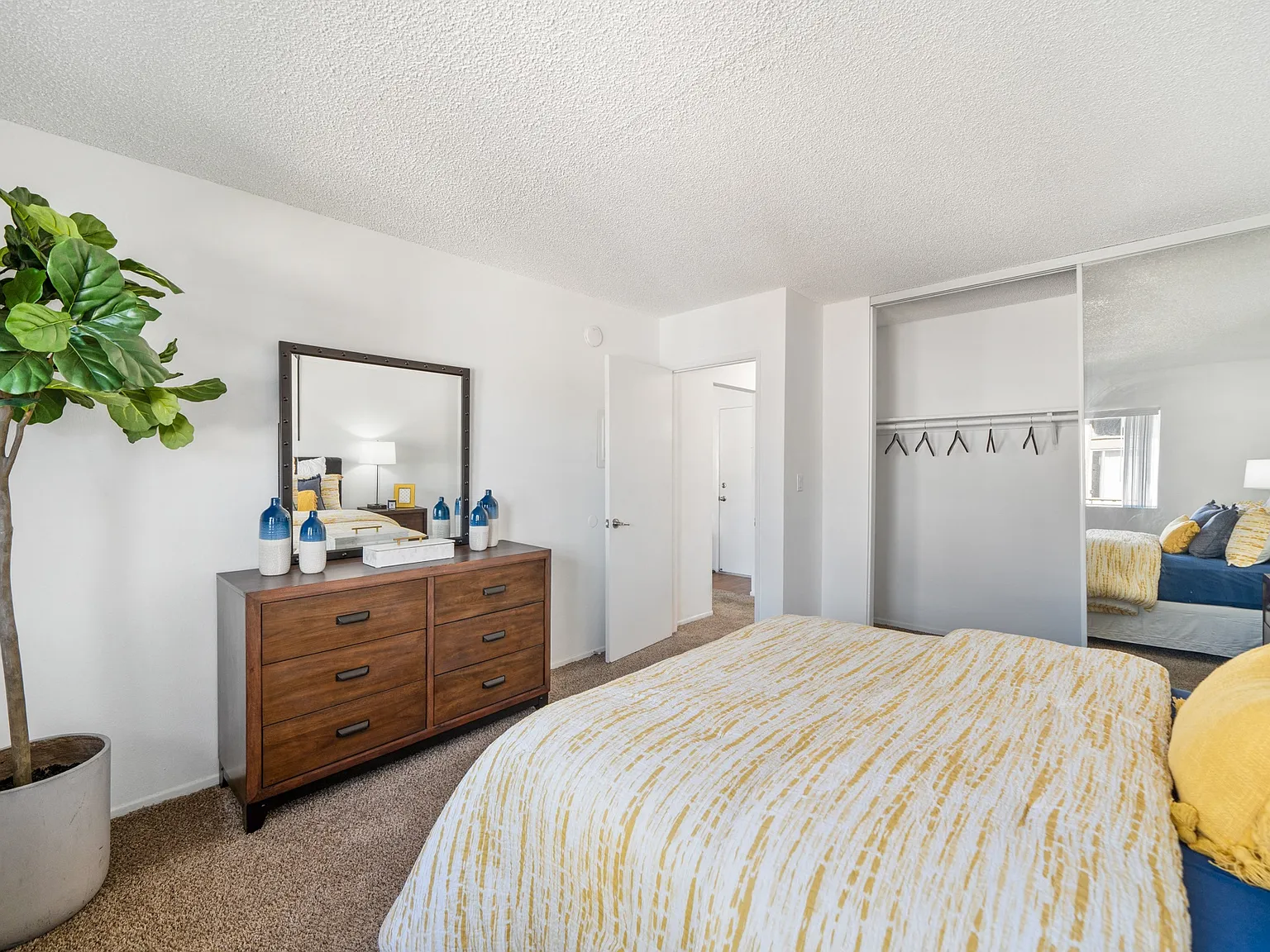 Walnut East — Photo 3