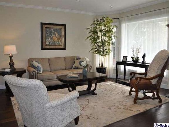 4th image of 115 E Greystone Ave