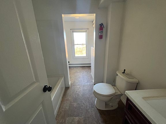 4th image of 297 Providence St #B