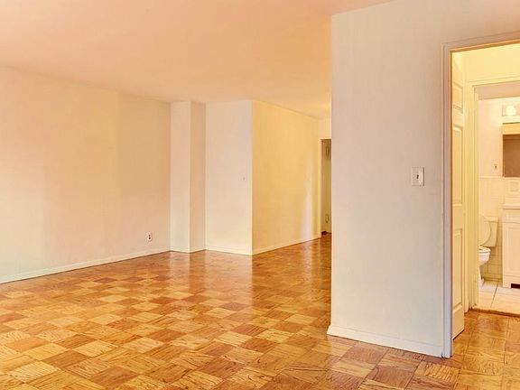 4th image of 424 W 57th St APT 4B