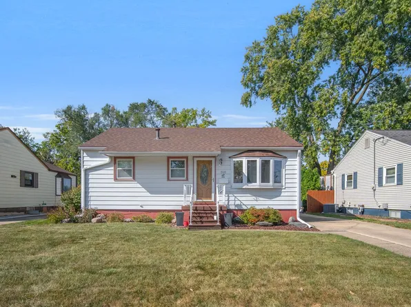 1920 61st St, Des Moines, IA 50322