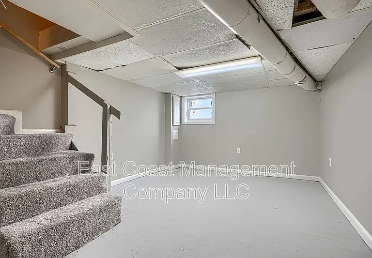 1220 W Pratt St — Photo 18