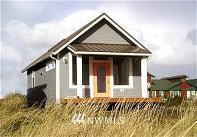1st image of 301 Marine View Drive SE #B