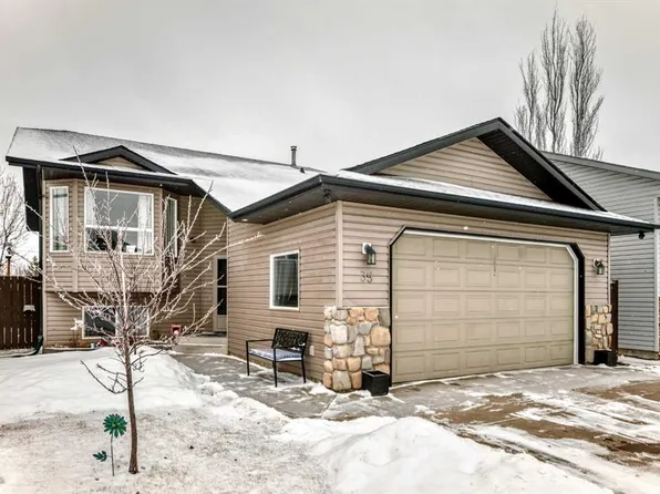 35 N Dentoom Close, Red Deer, AB T4R 3H6