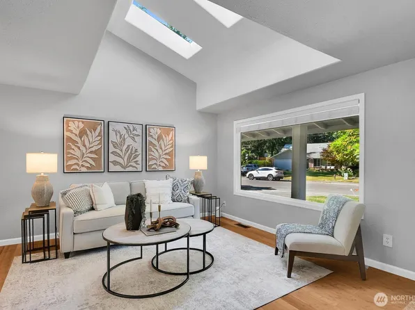 12117 NE 143rd Place, Kirkland, WA 98034