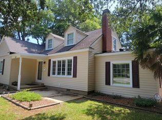 1307 N Respess Street, Washington, NC 27889