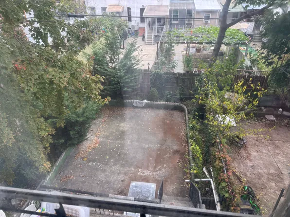 191 Grant Avenue image 16 of 34