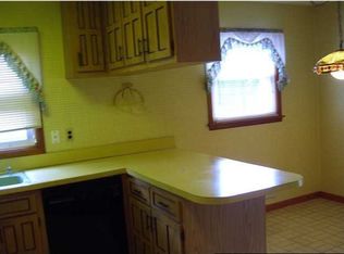 8 Eagle Rd, Staten Island, NY 10314