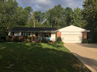 8117 Emberly Dr, Jenison, MI 49428