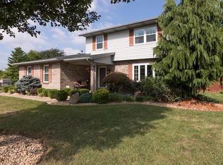 7555 Red Coat Dr, Fairfield, OH 45011