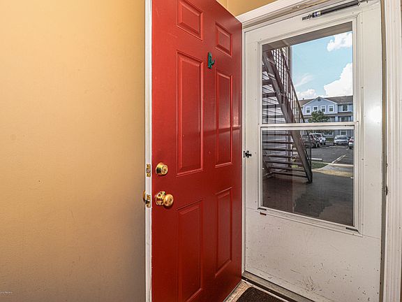 4th image of 2311 Waters Edge Dr #11B