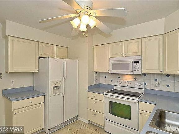 5th image of 7705 Heatherton Ln
