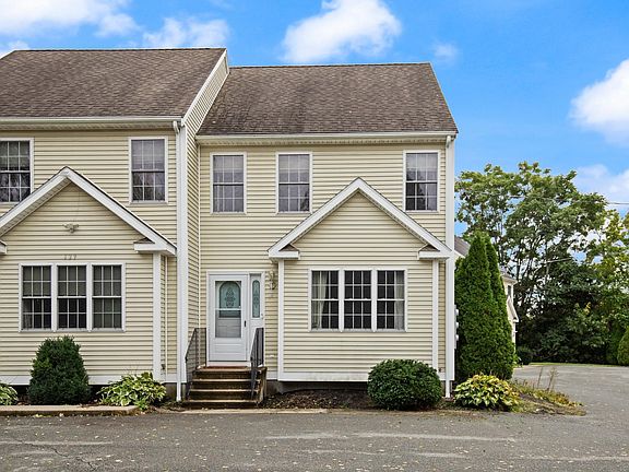 2nd image of 129 Scott St #4