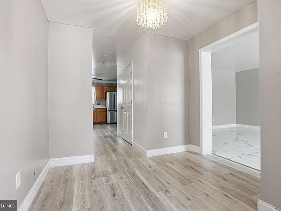 3rd image of 5723 Atkins Ave
