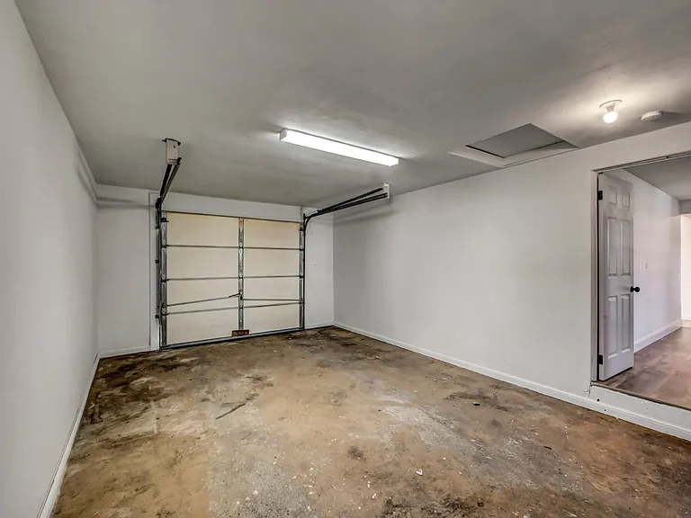 850 Church St — Photo 33