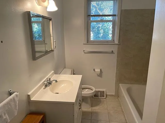 1201 Friendship St #6 — Photo 6