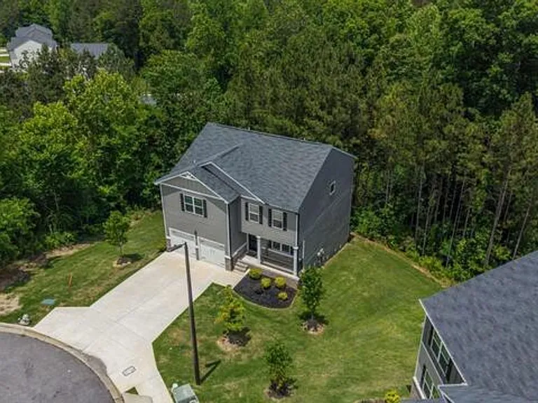 1253 Richmond Ct SE — Photo 41