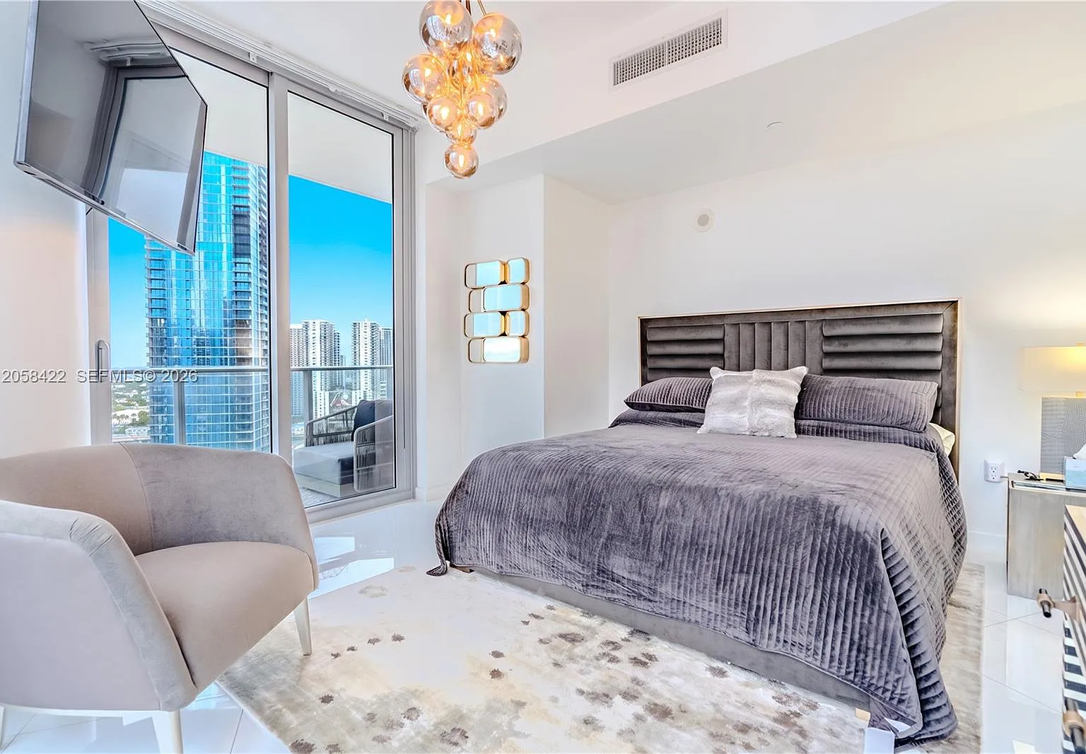 Paramount Miami Worldcent — Photo 2