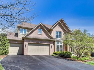 178 Glen Arbor Ct, Glen Ellyn, IL 60137