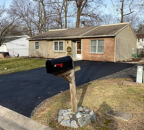 2nd image of 103 Piano Dr