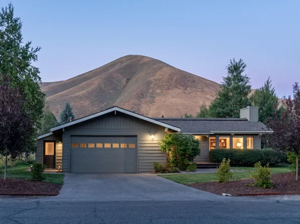 1560 N 2nd Ave, Hailey, ID 83333