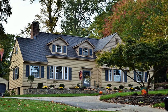 1st image of 304 Linden Dr