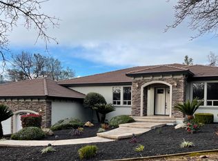 15800 Calle Camelia Way, Redding, CA 96001